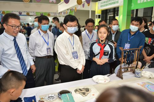 第24屆學(xué)交會(huì)暨教育展在南寧開(kāi)幕 聚焦教育創(chuàng)新與文化場(chǎng)館管理服務(wù)升級(jí)